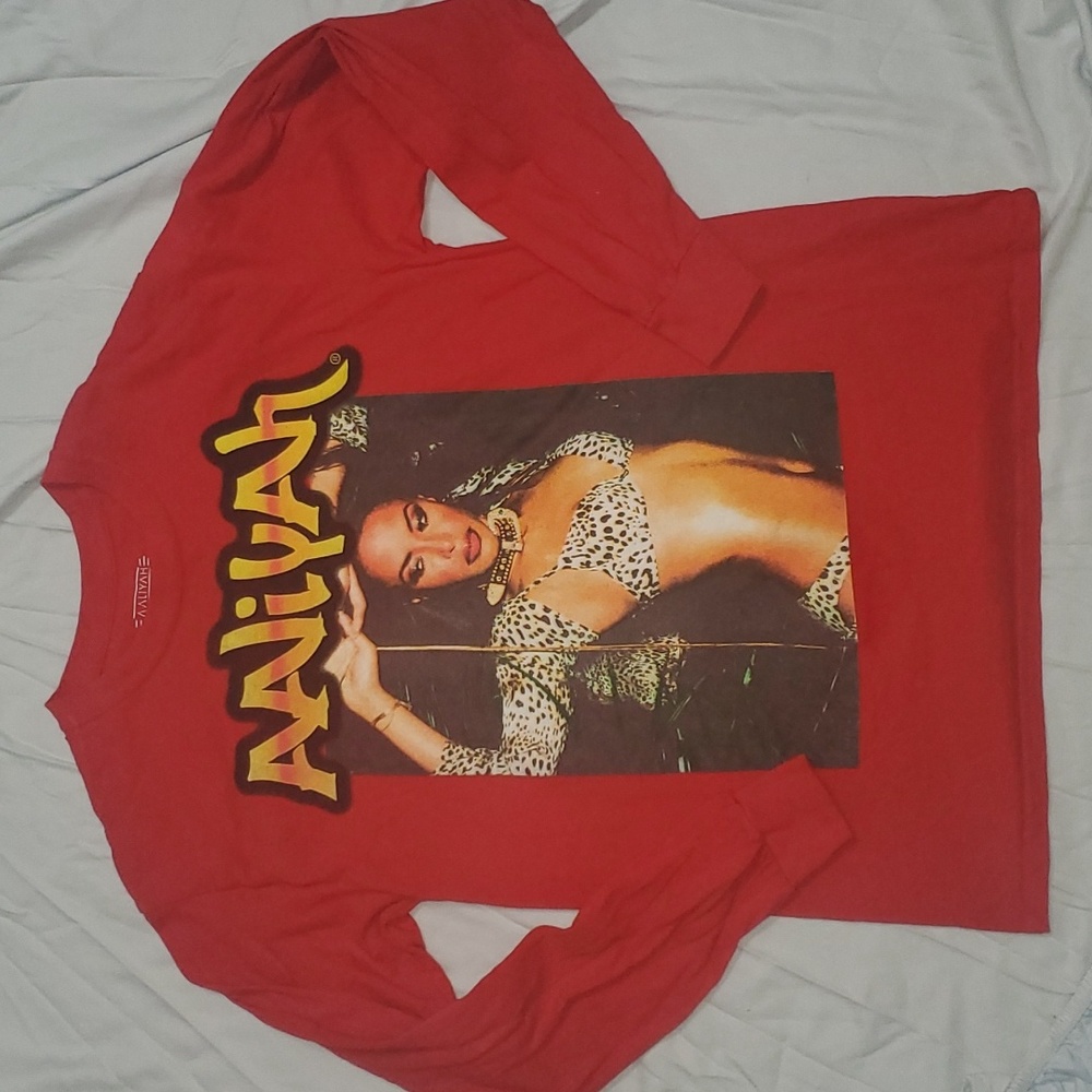 Aaliyah mens long sleeve graphic tee